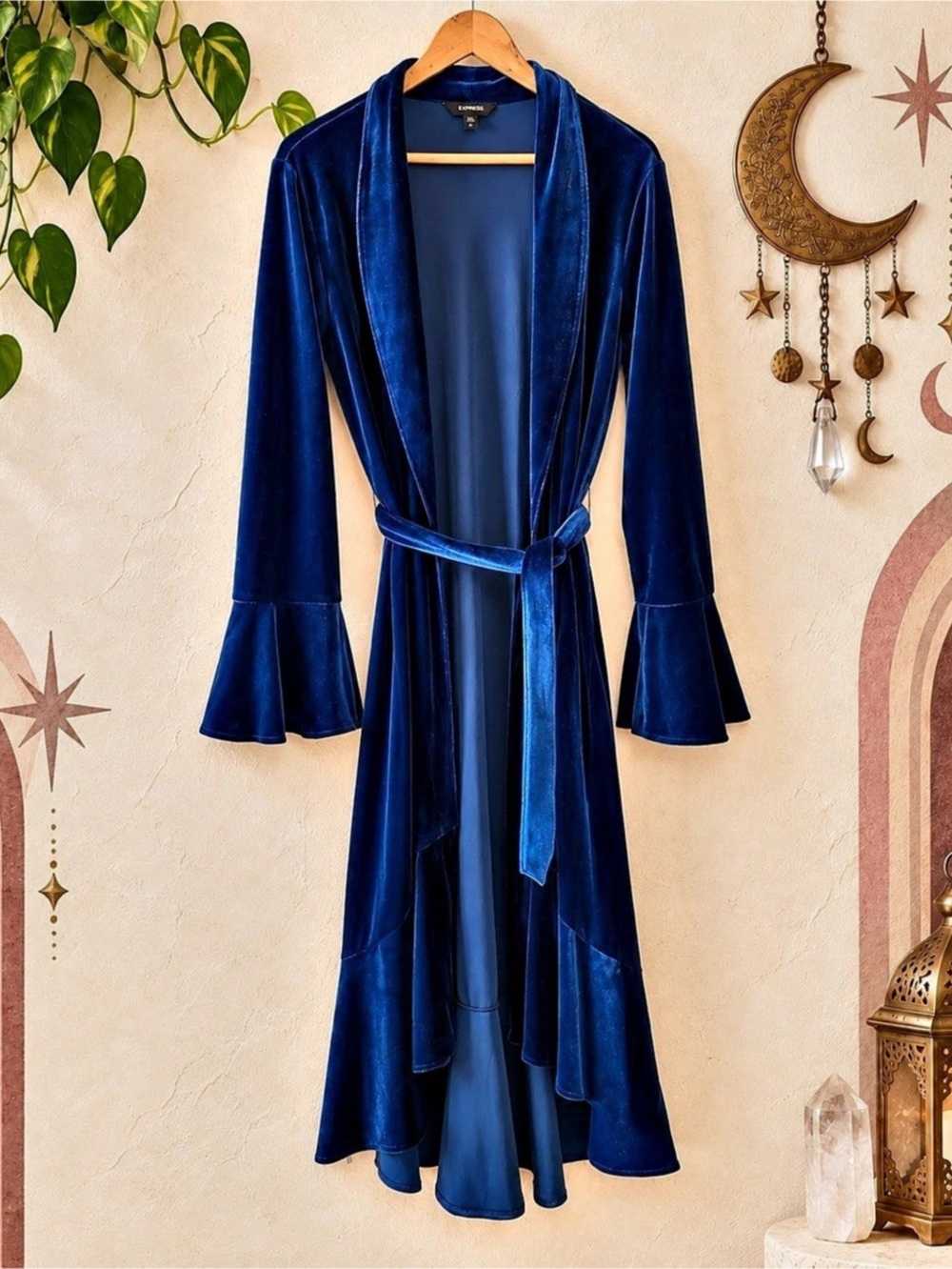 Express Velvet Ruffle Sleeve Duster Blue - Picture 2 of 5